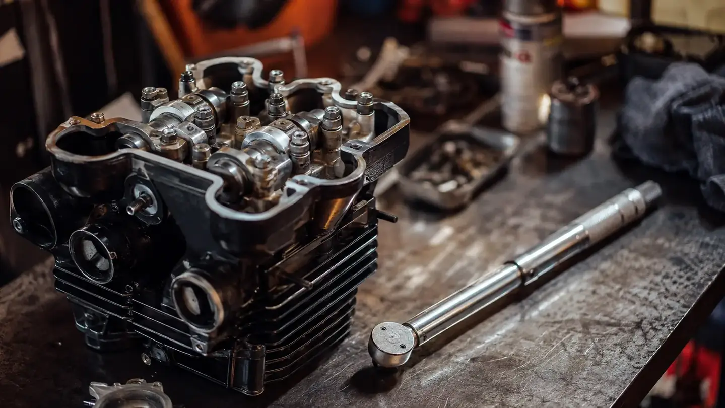 I Rebuilt a Top End With a Torque Wrench and Zero Backouts